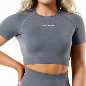 Alphalete Women's seamless Crop Top in Titanium Size Large